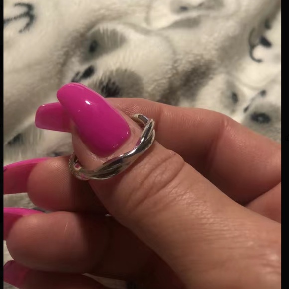 💍 Silver fFlled Dainty Minimalist StyleTwisted Pave Diamond Band - Picture 11 of 17